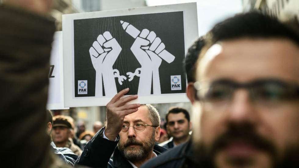Turquie : l'association Reporters Sans Frontières se dit "abasourdie" par l'arrestation de son représentant Turquie : l'association Reporters Sans Frontières se dit "abasourdie" par l'arrestation de son représentant