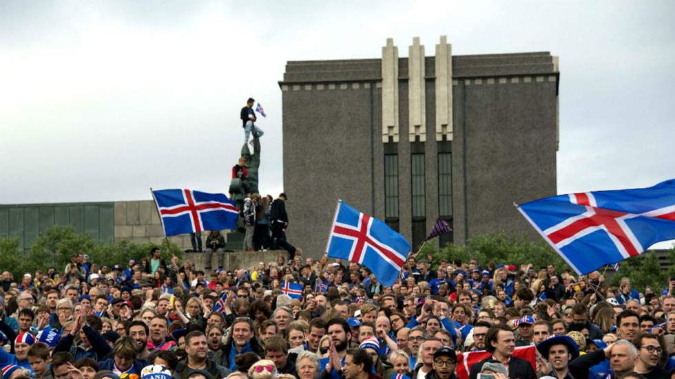Euro-2016 : l'Islande qualifiée, Reykjavik et les réseaux sociaux en fête Euro-2016 : l'Islande qualifiée, Reykjavik et les réseaux sociaux en fête