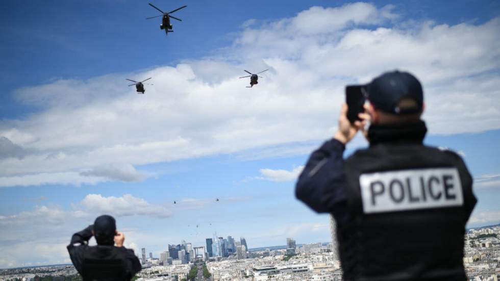 Après l'Assemblée, le Sénat adopte la prolongation de l'état d'urgence en France Après l'Assemblée, le Sénat adopte la prolongation de l'état d'urgence en France