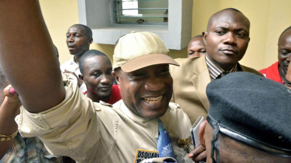 RDC : le chanteur Koffi Olomidé interpellé à Kinshasa