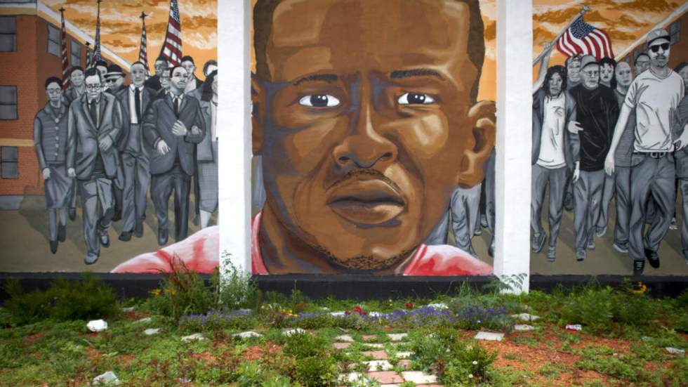 États-Unis : abandon des poursuites contre les policiers impliqués dans la mort de Freddie Gray États-Unis : abandon des poursuites contre les policiers impliqués dans la mort de Freddie Gray