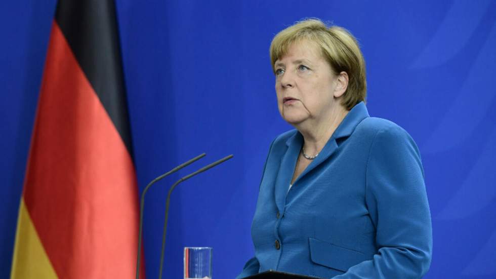 Allemagne : Angela Merkel défend sa politique sur les réfugiés