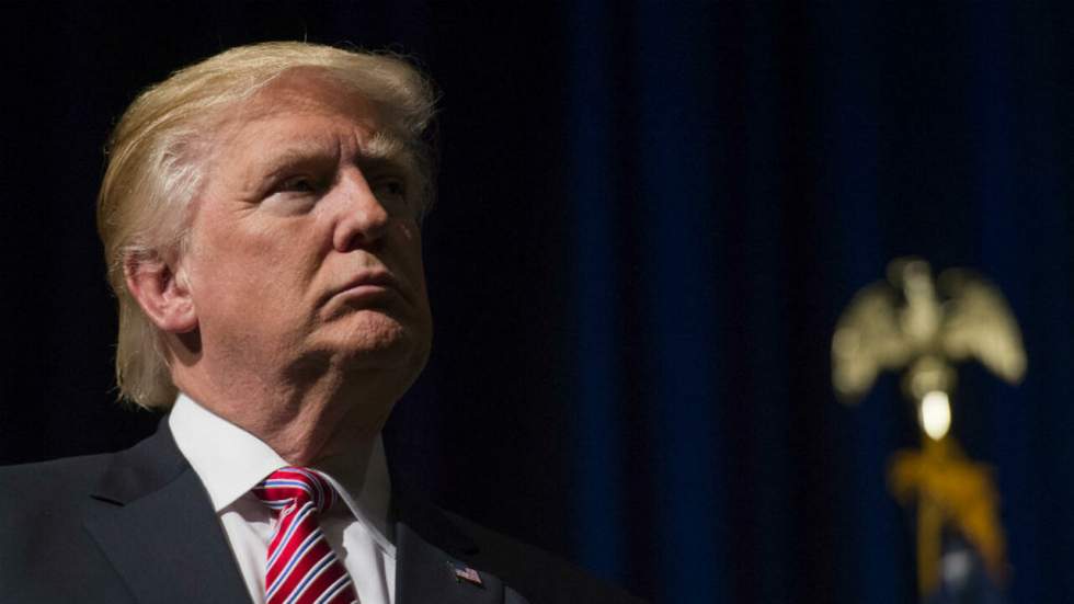 Les défections se multiplient autour de Donald Trump, empêtré dans l'affaire Khan Les défections se multiplient autour de Donald Trump, empêtré dans l'affaire Khan