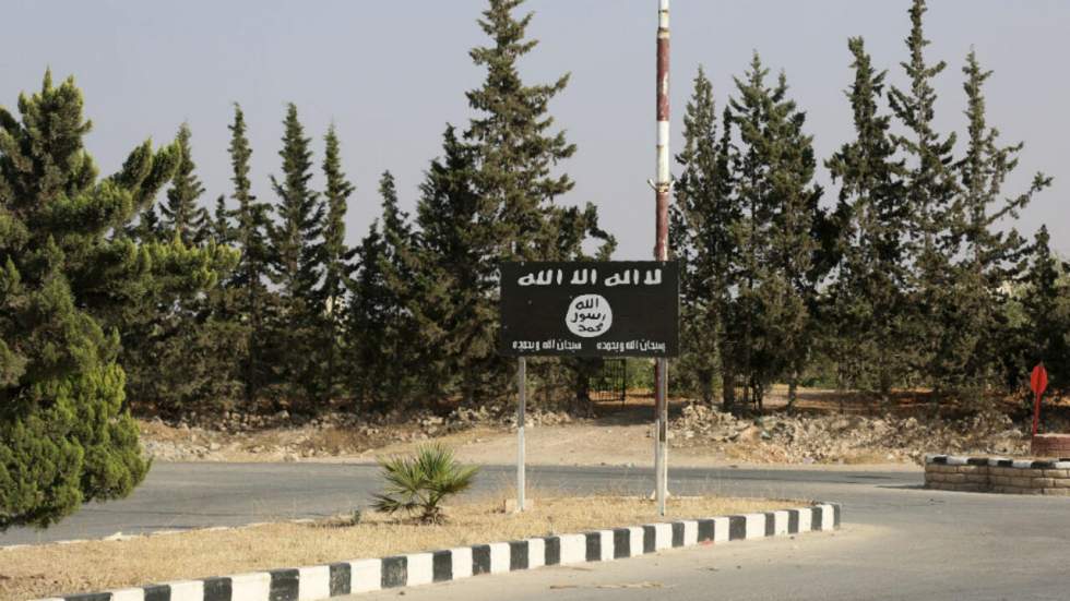 L’EI enlève 2 000 civils en fuyant Minbej, dans le nord de la Syrie L’EI enlève 2 000 civils en fuyant Minbej, dans le nord de la Syrie