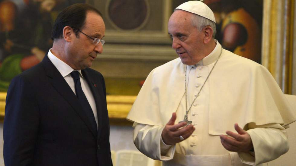 Hollande reçu au Vatican par le Pape trois semaines après l'assassinat du Père Hamel