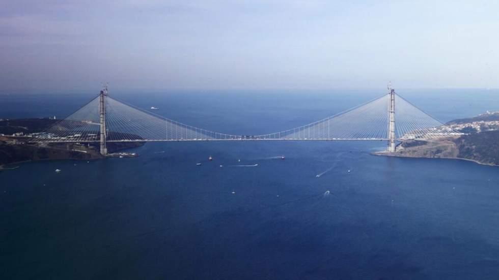 En images : inauguration du troisième pont sur le Bosphore, projet titanesque d'Erdogan En images : inauguration du troisième pont sur le Bosphore, projet titanesque d'Erdogan