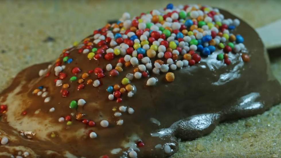 Regarder des glaces fondre ne rafraîchit pas, mais c'est quand même beau Regarder des glaces fondre ne rafraîchit pas, mais c'est quand même beau