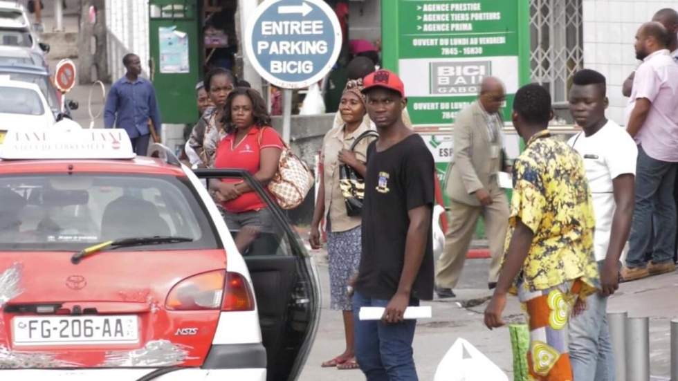 Libreville retient son souffle dans l'attente des résultats de la présidentielle Libreville retient son souffle dans l'attente des résultats de la présidentielle