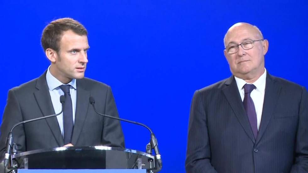 Emmanuel Macron passe le relais à Michel Sapin