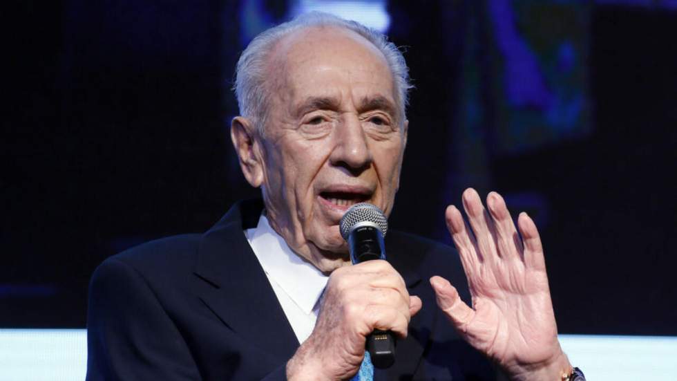 Le Nobel de la paix et ancien président israélien Shimon Peres "entre la vie et la mort"