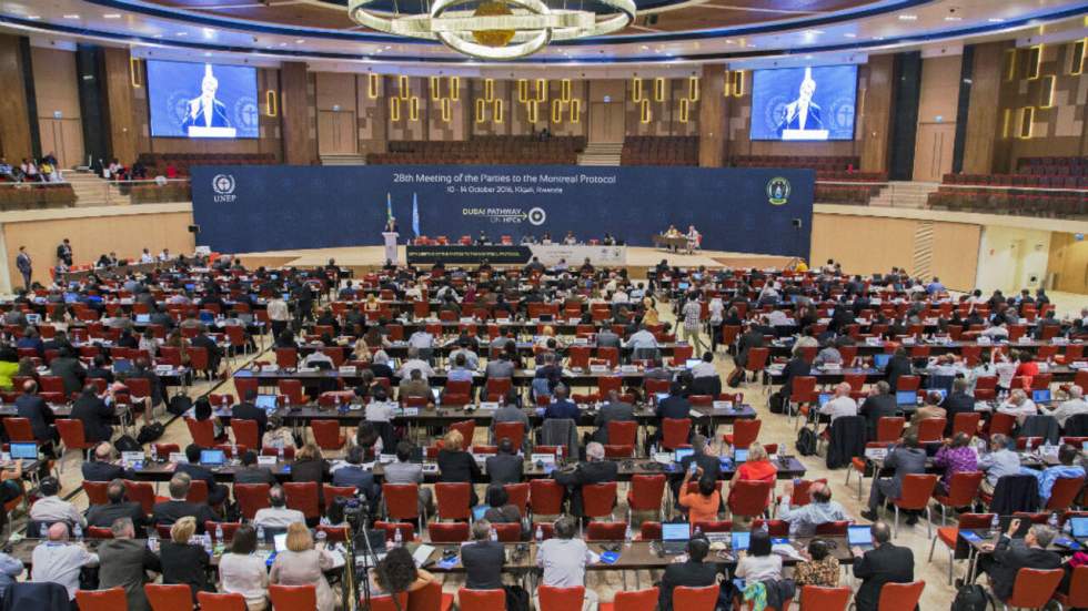 Accord international à Kigali sur l'élimination de gaz HFC, très polluants pour la planète