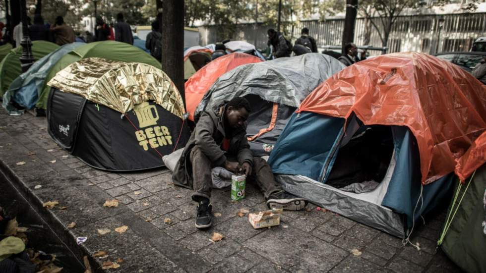 À Paris, les campements de migrants se multiplient