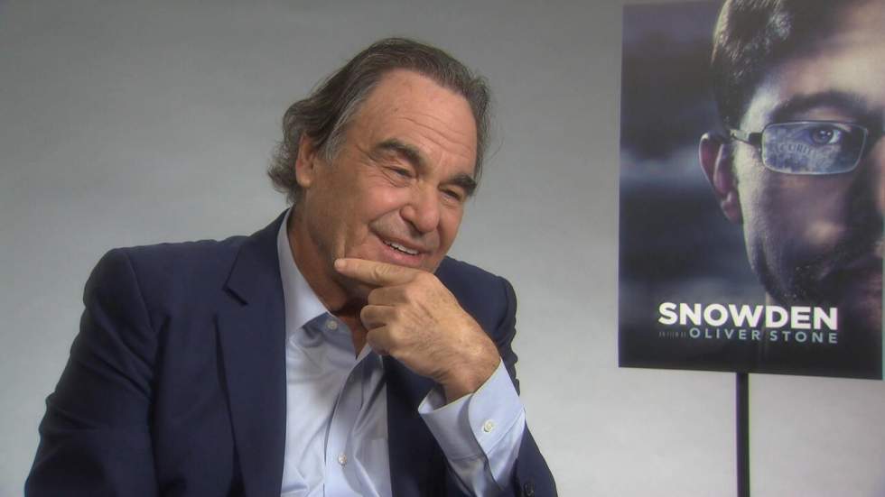 Oliver Stone : "Si Obama graciait Snowden, ce serait magnifique" Oliver Stone : "Si Obama graciait Snowden, ce serait magnifique"