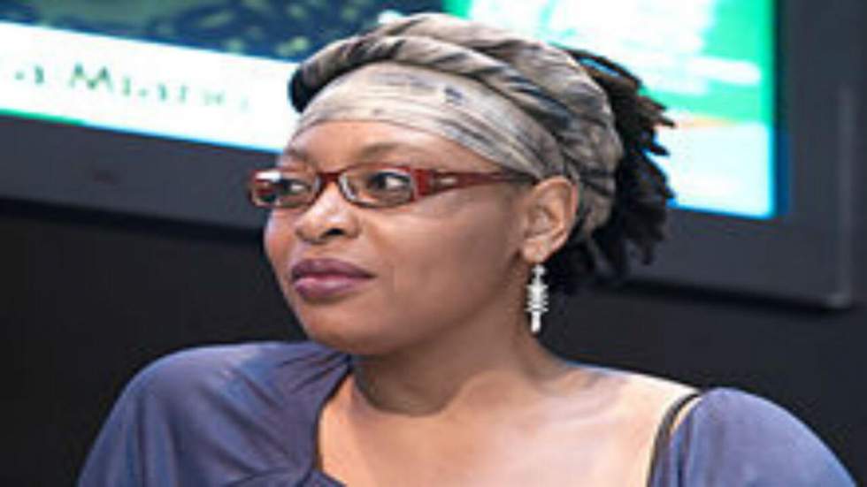 Léonora Miano : "Les femmes ne sont pas de petites choses fragiles" Léonora Miano : "Les femmes ne sont pas de petites choses fragiles"