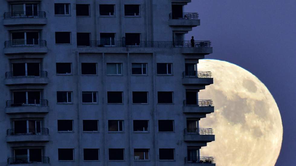 Lundi, la Terre a rendez-vous avec une Lune "super extra" Lundi, la Terre a rendez-vous avec une Lune "super extra"