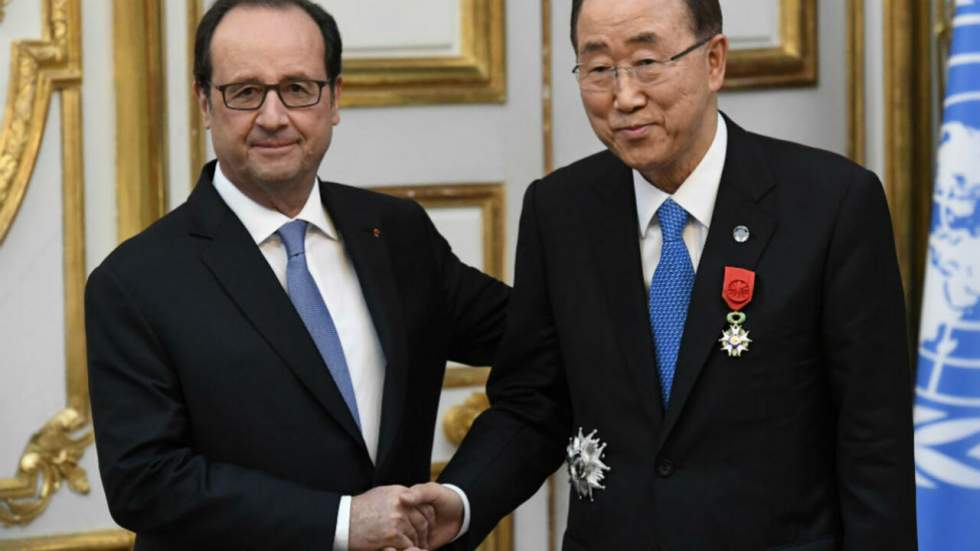Ban Ki-moon décoré de la Légion d'honneur par François Hollande