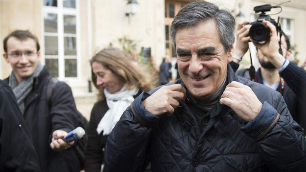 Fillon et Juppé qualifiés, Sarkozy éliminé : les temps forts d'une folle soirée électorale Fillon et Juppé qualifiés, Sarkozy éliminé : les temps forts d'une folle soirée électorale