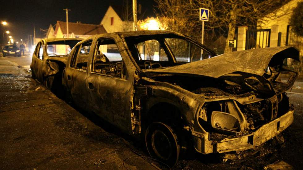 Brefs incidents à Beaumont-sur-Oise après l'incarcération de deux frères d'Adama Traoré