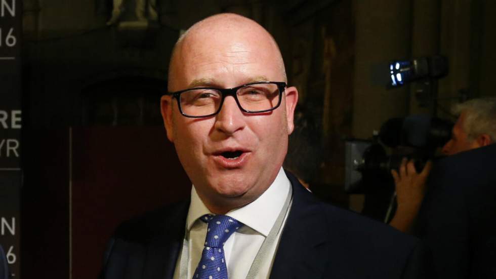 Royaume-Uni : Paul Nuttall remplace Nigel Farage à la tête du parti Ukip