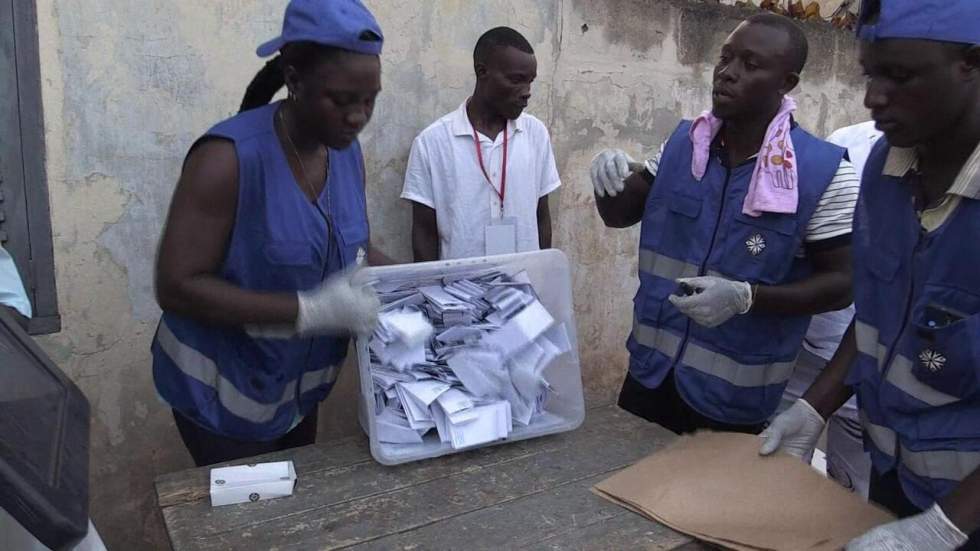 Election présidentielle au Ghana : le dépouillement a commencé Election présidentielle au Ghana : le dépouillement a commencé
