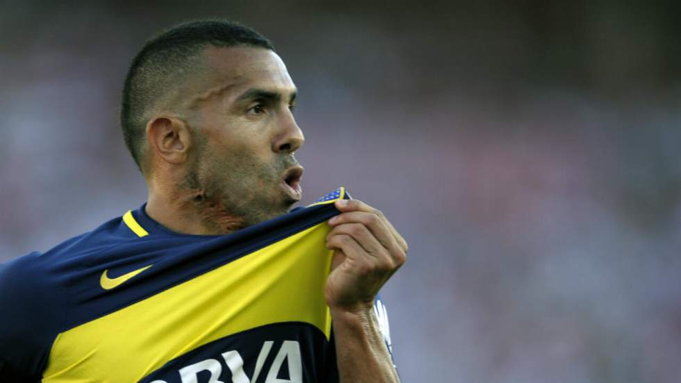 Transféré en Chine, l'Argentin Carlos Tevez devient le joueur le mieux payé de l'histoire du football