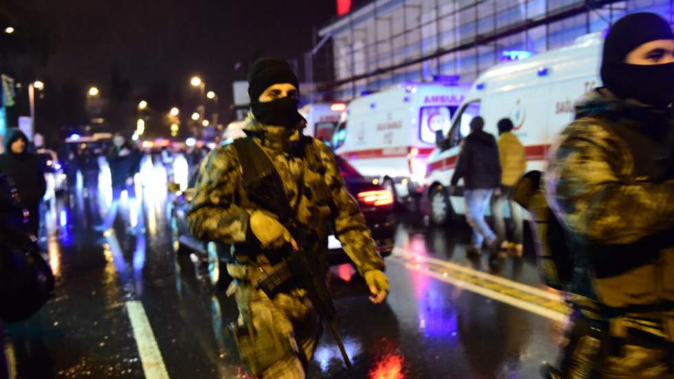 Un attentat dans une boîte de nuit d'Istanbul fait des dizaines de morts