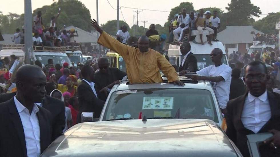 Gambie : Adama Barrow attend son investiture au Sénégal