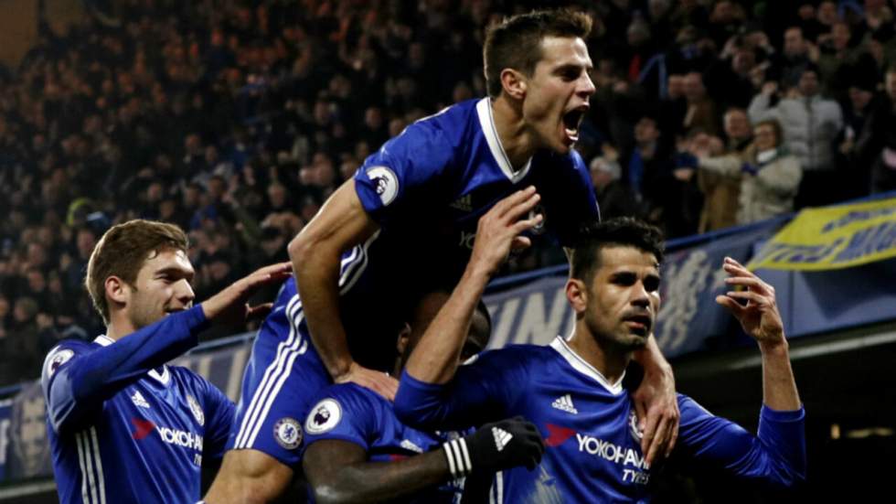 Foot européen : Chelsea creuse l'écart en tête, la Roma ne lâche pas la Juve Foot européen : Chelsea creuse l'écart en tête, la Roma ne lâche pas la Juve