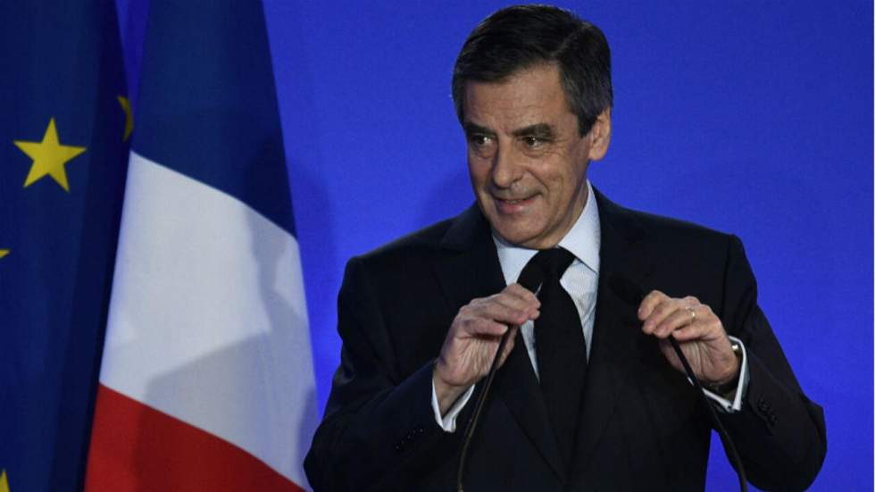 François Fillon présente ses excuses et maintient sa candidature à la présidentielle