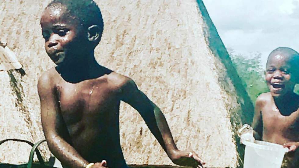 Madonna présente sur Instagram ses deux filles adoptées au Malawi