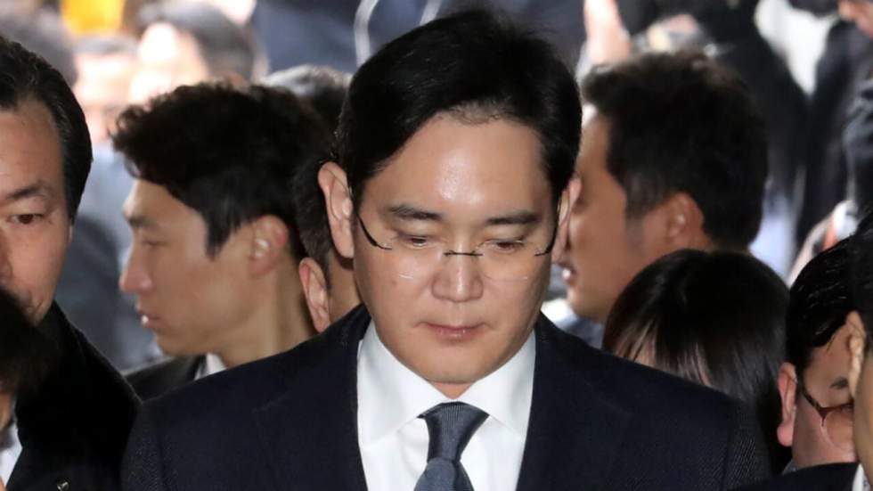 Corée du Sud : le président de Samsung arrêté pour corruption