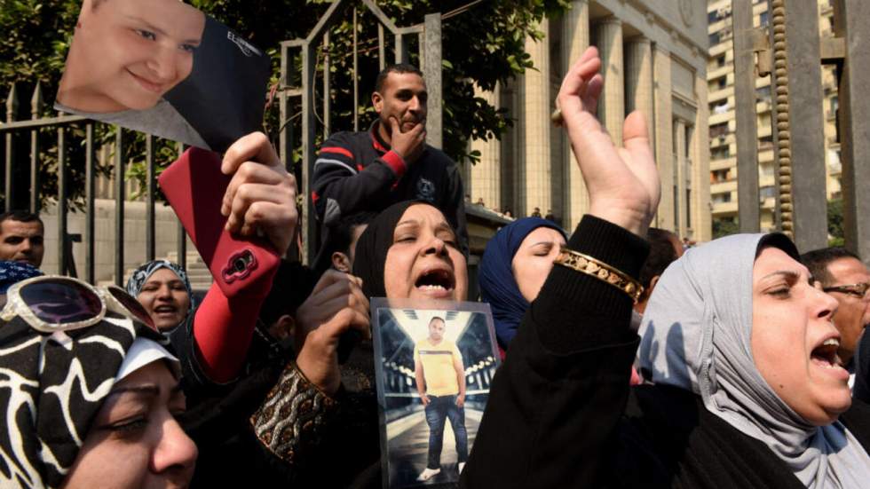 Égypte : 10 peines de mort confirmées pour des émeutes dans un stade à Port-Saïd Égypte : 10 peines de mort confirmées pour des émeutes dans un stade à Port-Saïd