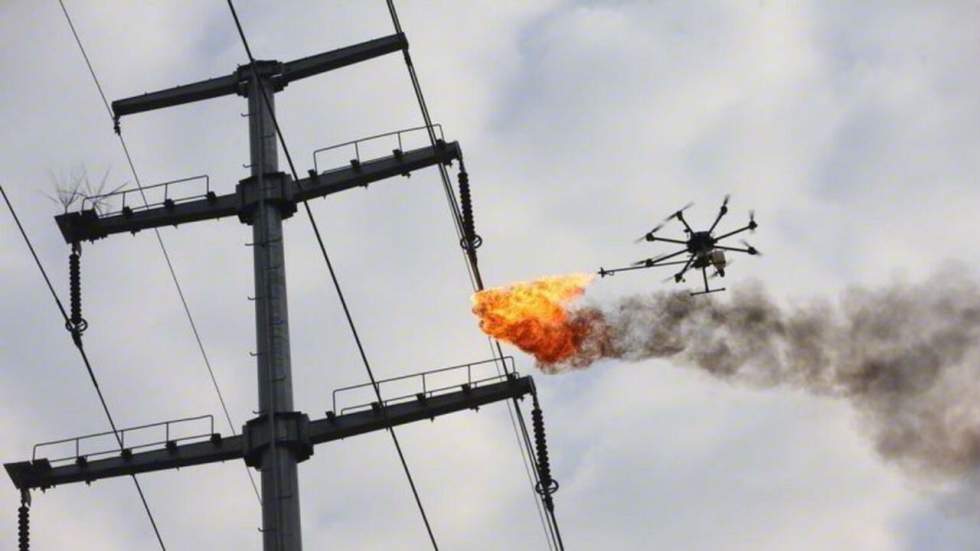 Une ville chinoise s'équipe de drones lance-flammes, en toute sobriété Une ville chinoise s'équipe de drones lance-flammes, en toute sobriété