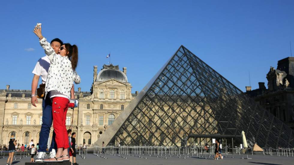Attentats : Paris et l'Île-de-France ont perdu 1,5 million de touristes en 2016 Attentats : Paris et l'Île-de-France ont perdu 1,5 million de touristes en 2016