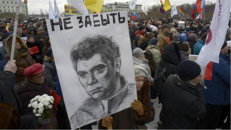 Des milliers de Russes rendent hommage à l'opposant Boris Nemtsov, tué en 2015