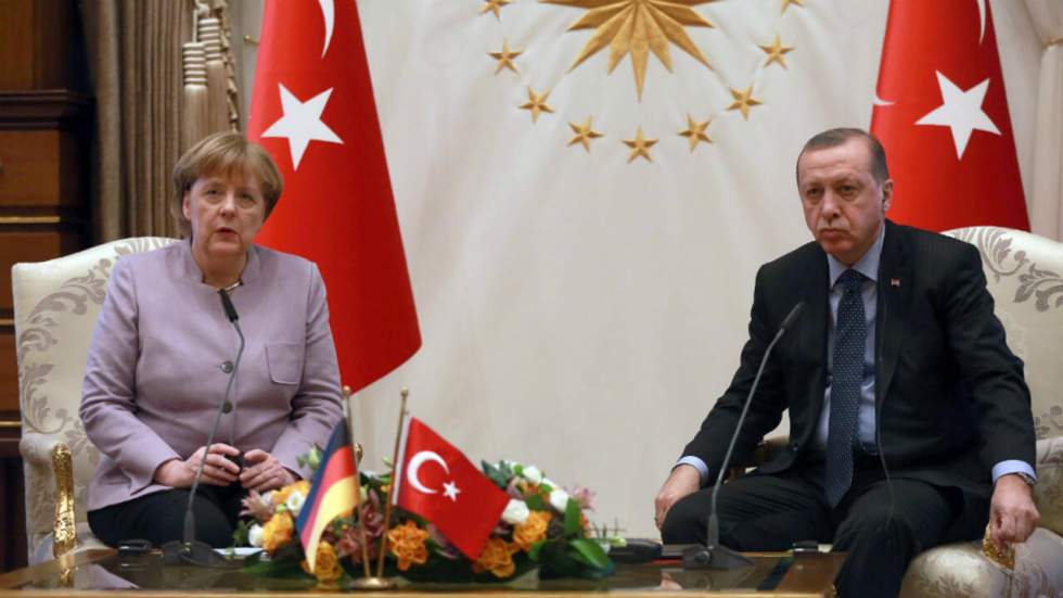 La campagne du référendum constitutionnel turc provoque des remous entre Ankara et Berlin La campagne du référendum constitutionnel turc provoque des remous entre Ankara et Berlin