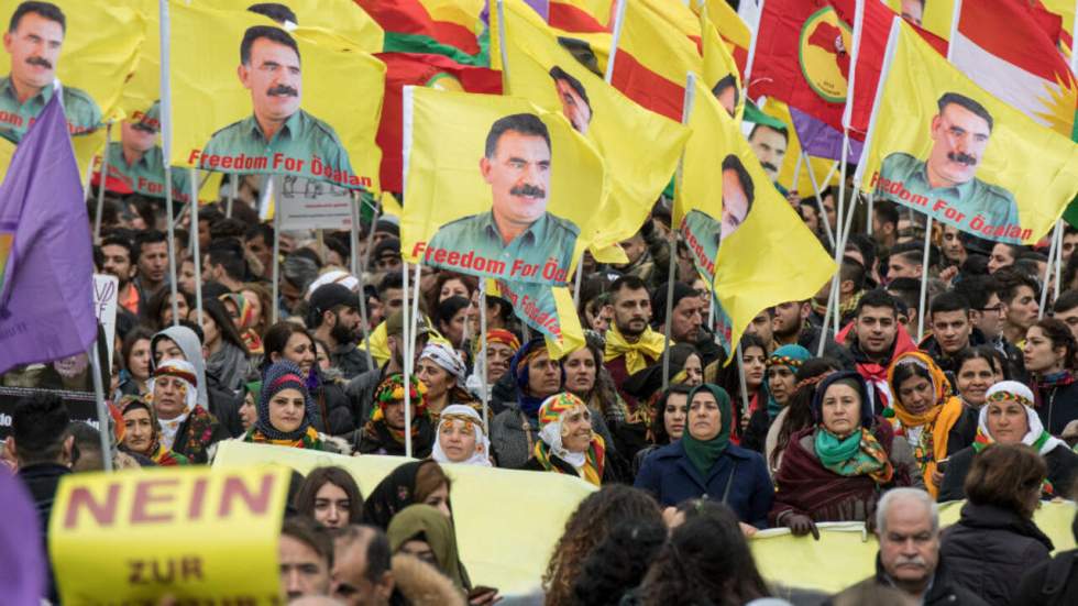 Trente mille Kurdes manifestent à Francfort contre Erdogan