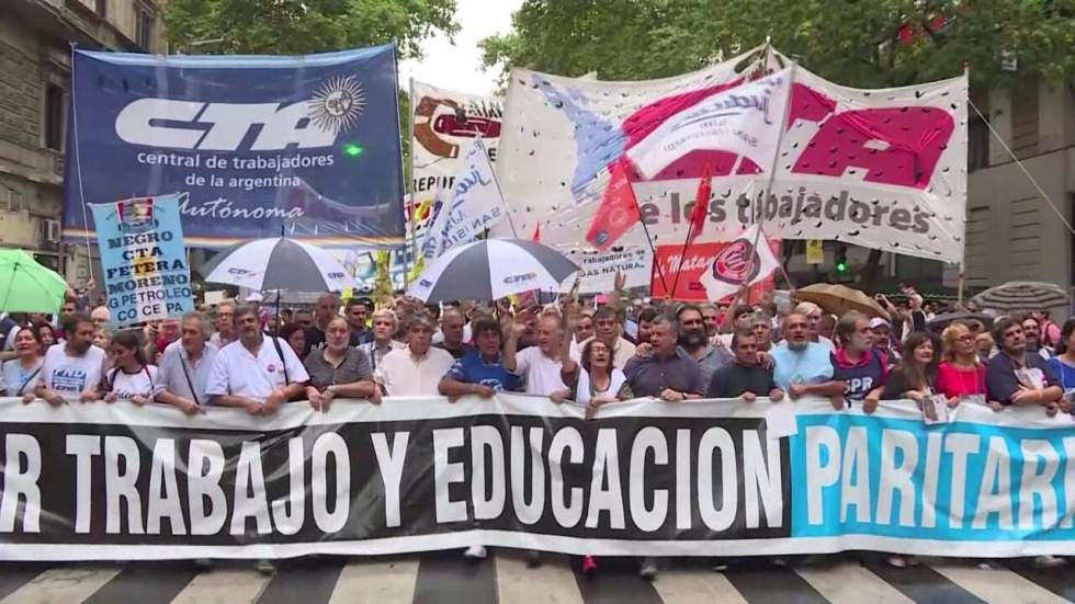 Les Argentins dans la rue contre la politique d'austérité