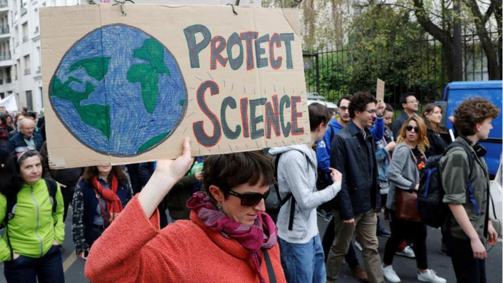 Des milliers de personnes marchent à travers le monde pour défendre la science