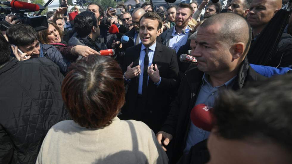 À l'usine Whirlpool d'Amiens, Macron en opposition frontale avec Le Pen