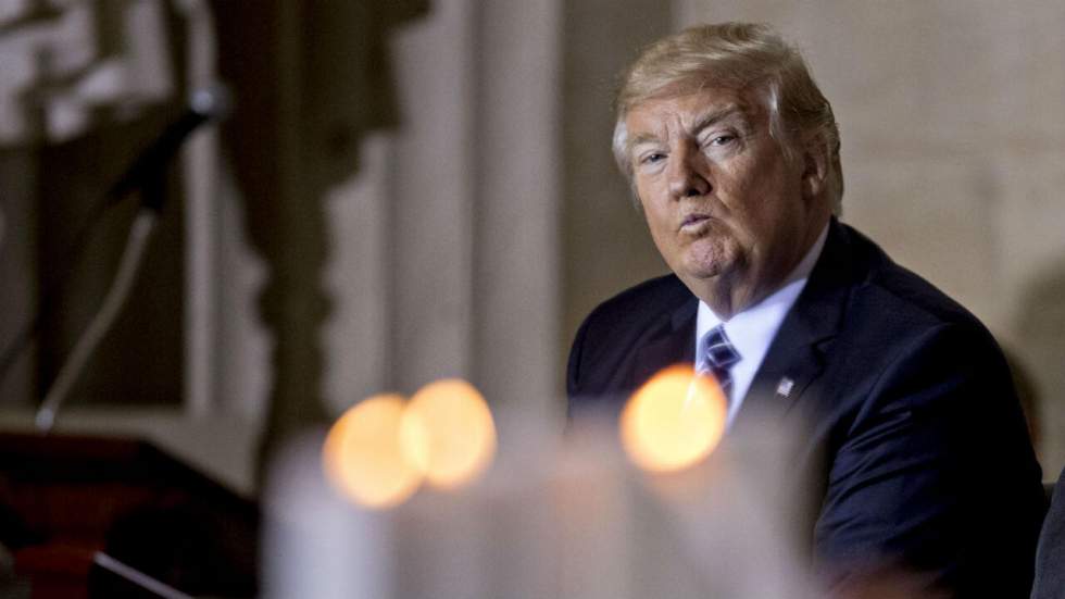 Après ses 100 premiers jours au pouvoir, Donald Trump reconnaît que son ancienne vie lui manque