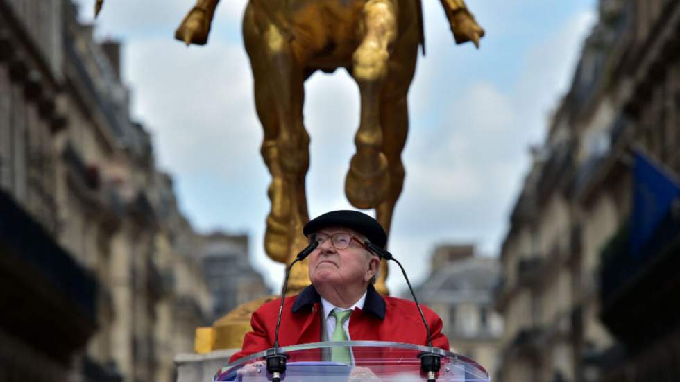 1er-Mai : Jean-Marie Le Pen rend hommage à Jeanne d'Arc et soutient sa fille Marine