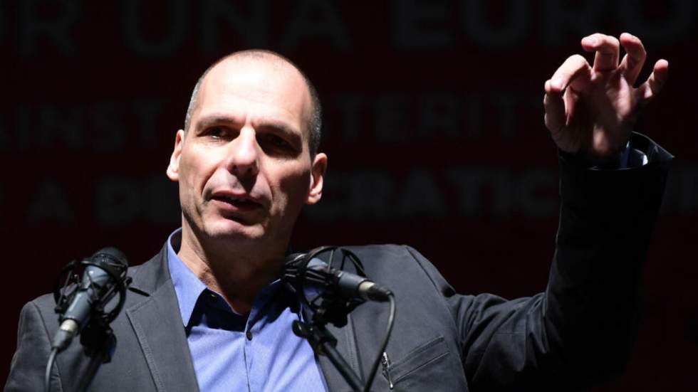 À la fois critique et élogieux à son égard, Yanis Varoufakis appelle à voter Macron À la fois critique et élogieux à son égard, Yanis Varoufakis appelle à voter Macron