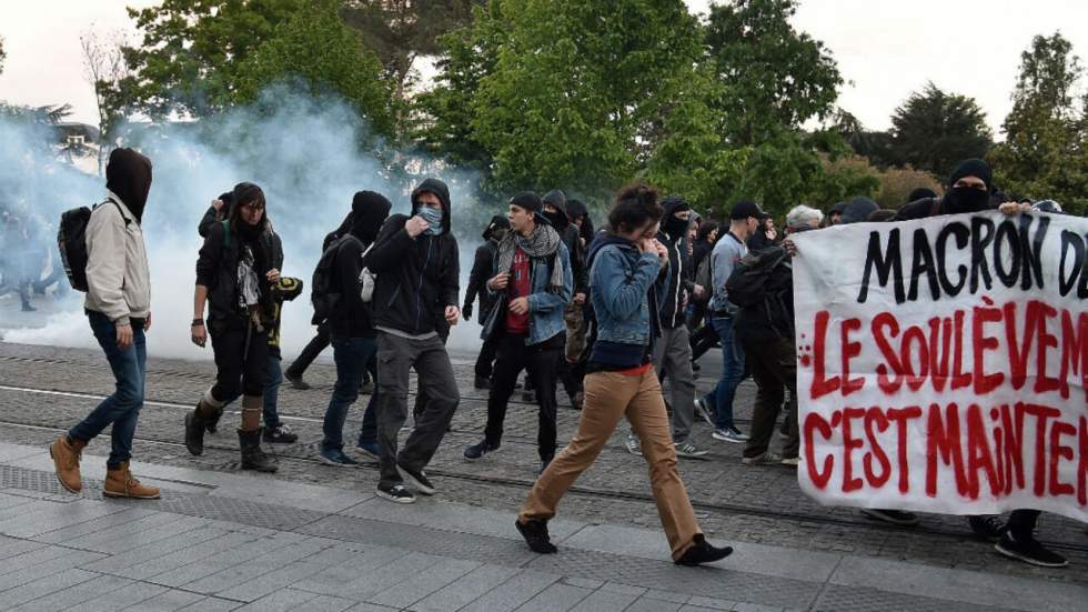 Présidentielle : des manifestations anti-Macron dégénèrent dans plusieurs villes