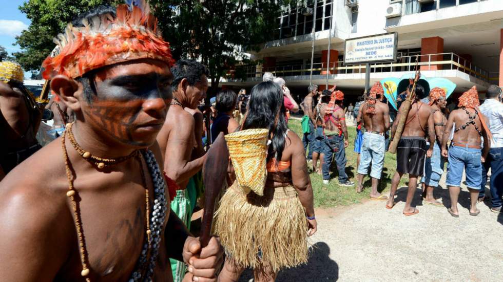 Brésil : l'agence de défense des droits indiens sur la sellette Brésil : l'agence de défense des droits indiens sur la sellette