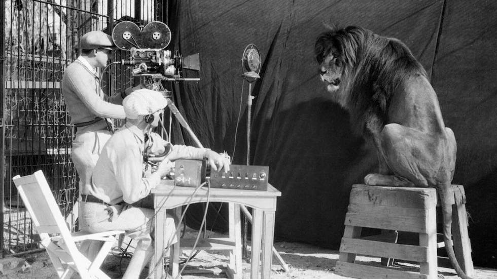 Quand les génériques de cinéma et de télévision étaient des objets et animaux réels