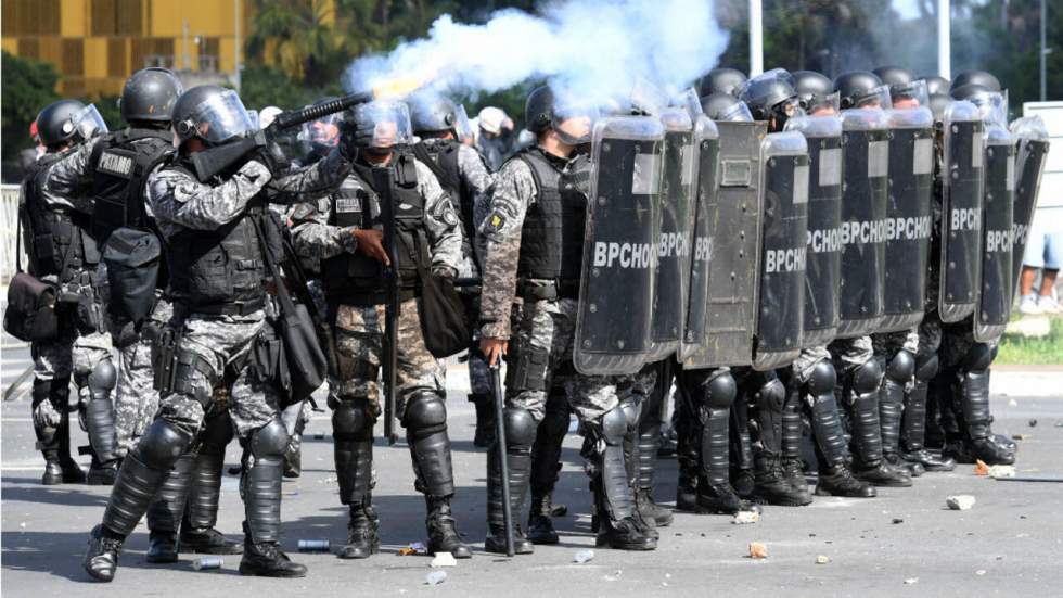 L'armée déployée à Brasilia après de violentes manifestations contre Temer