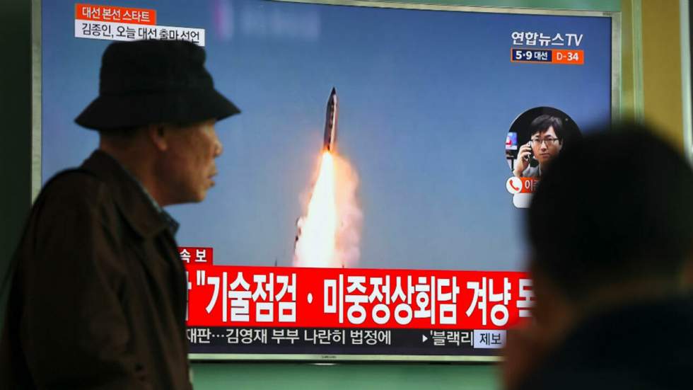 La Corée du Nord tire une salve de missiles en mer du Japon La Corée du Nord tire une salve de missiles en mer du Japon