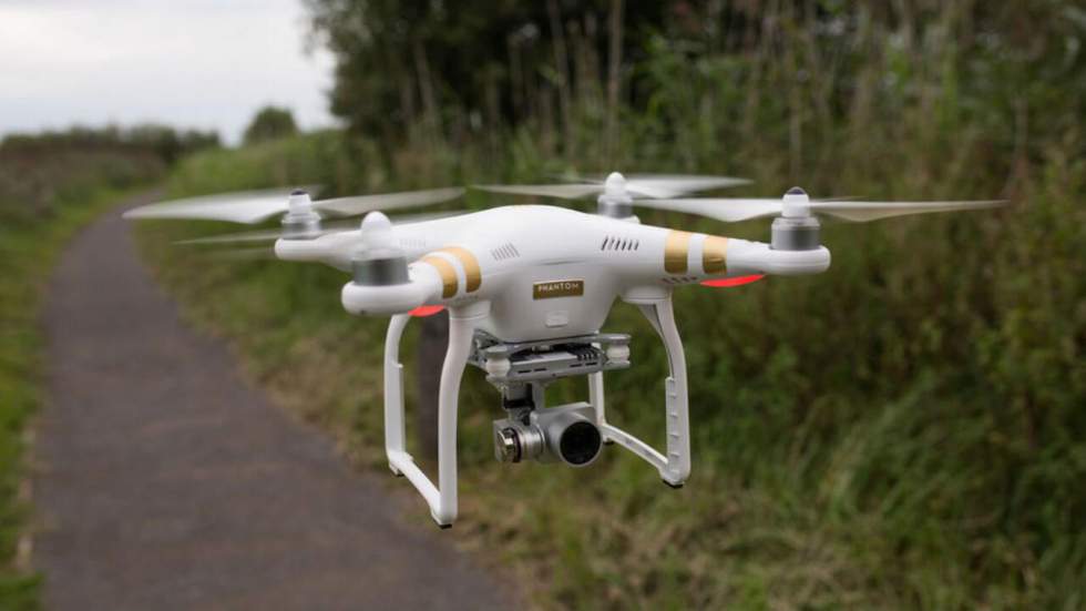 Aux États-Unis, les détenus font entrer de la drogue et du porno dans les prisons avec des drones