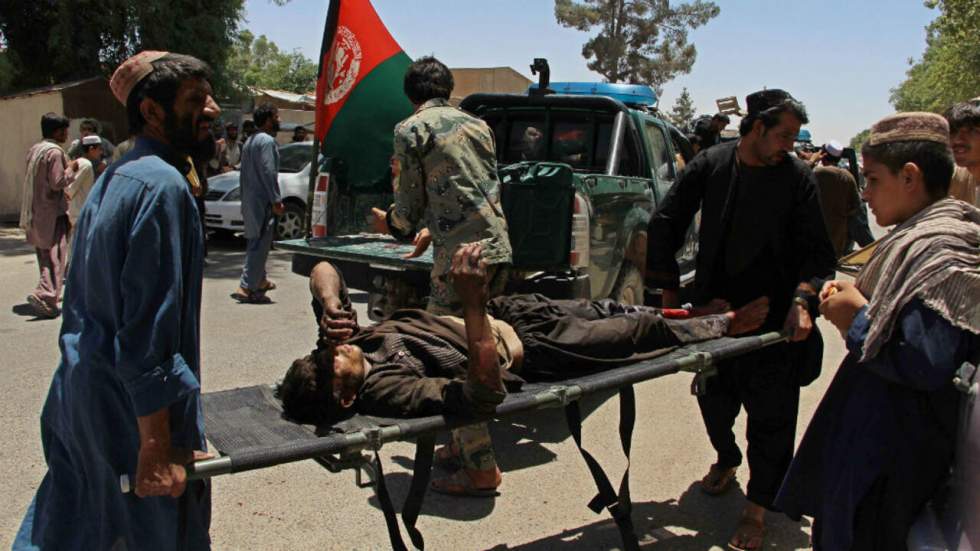 Afghanistan : au moins 30 morts dans l'explosion d'une voiture piégée dans la province du Helmand Afghanistan : au moins 30 morts dans l'explosion d'une voiture piégée dans la province du Helmand